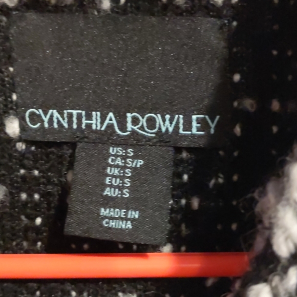 Coat - Picture 2 of 4